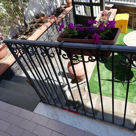 B & B Amici Dell'Etna Nicolosi Luaran gambar