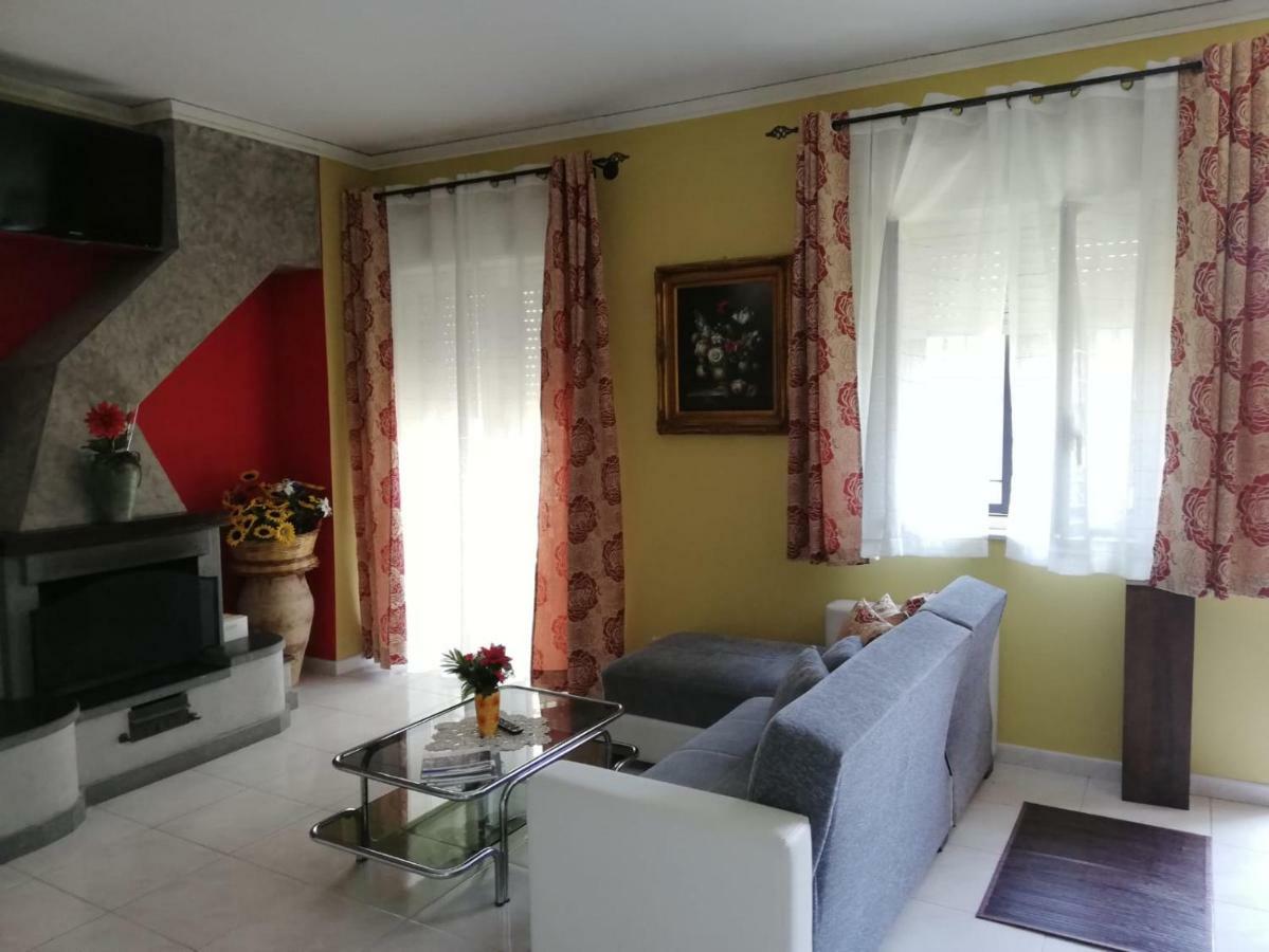 B & B Amici Dell'Etna Nicolosi Luaran gambar
