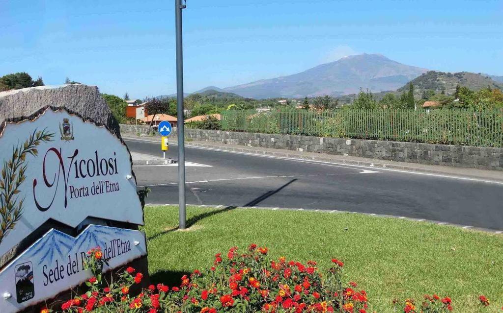 B & B Amici Dell'Etna Nicolosi Luaran gambar