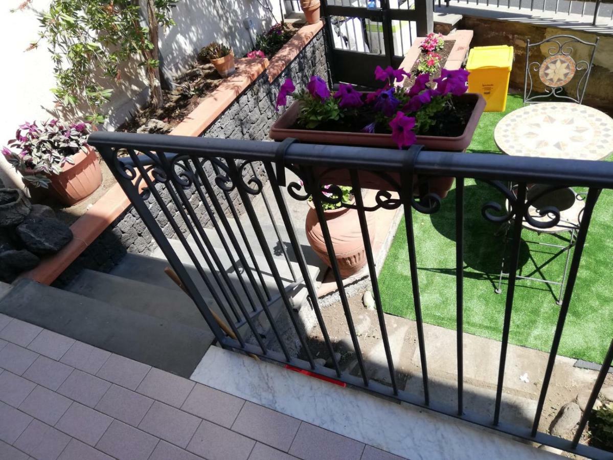 B & B Amici Dell'Etna Nicolosi Luaran gambar